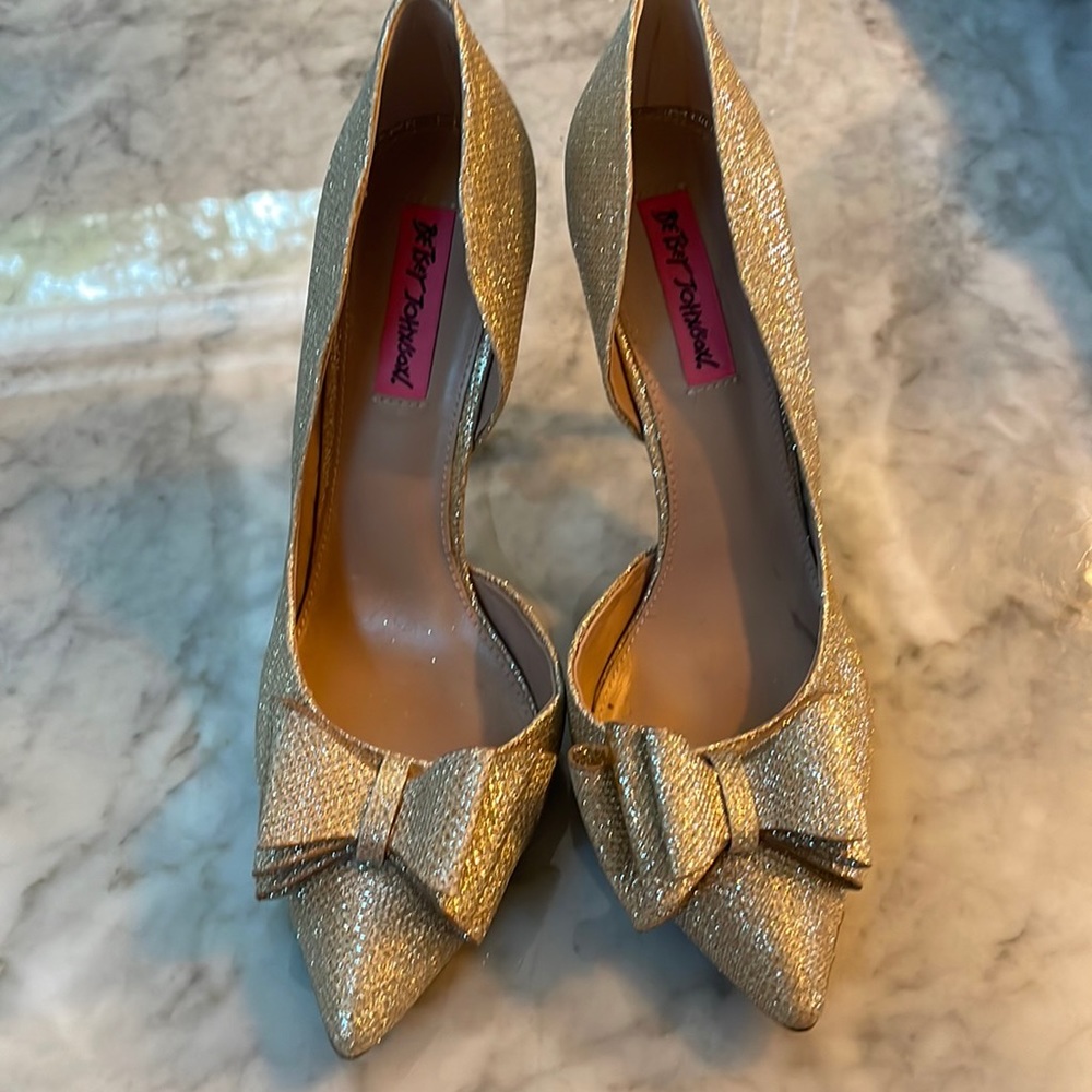 Betsey Johnson Gold, sparkly heels